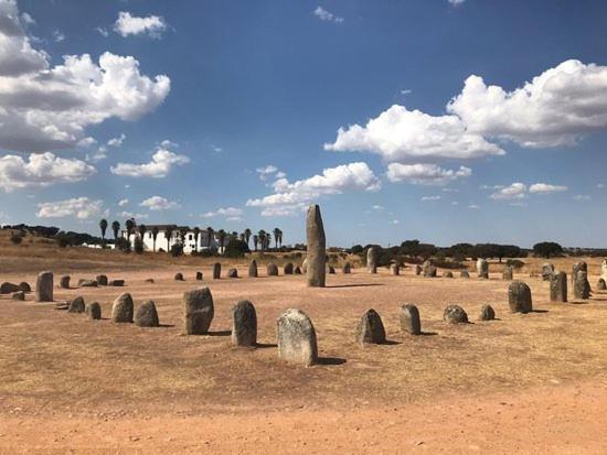 Porta Reguengos - Apartamento Moderno Alentejo Central เรเกงกุส ดิ มอนซารัซ ภายนอก รูปภาพ