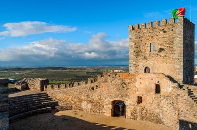 Porta Reguengos - Apartamento Moderno Alentejo Central เรเกงกุส ดิ มอนซารัซ ภายนอก รูปภาพ