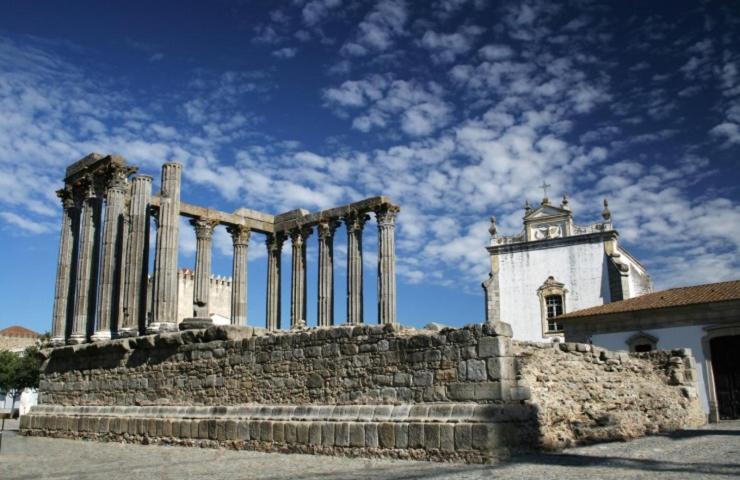 Porta Reguengos - Apartamento Moderno Alentejo Central เรเกงกุส ดิ มอนซารัซ ภายนอก รูปภาพ